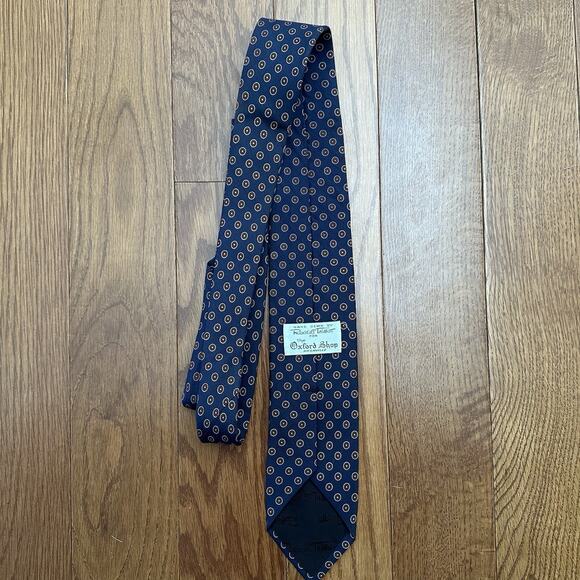 Robert Talbott USA Men's Navy Blue Polka Dot Pattern Silk Neck Tie - Picture 2 of 5